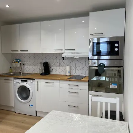 Les Amethystes 2 アパート *